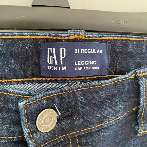 GAP Denim Dark Wash Legging Jeans - Picture 2 of 3